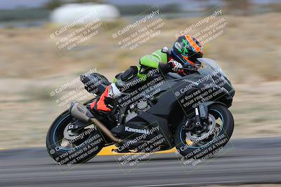 media/Jan-14-2023-SoCal Trackdays (Sat) [[497694156f]]/Turn 4 Set 2 (1030am)/